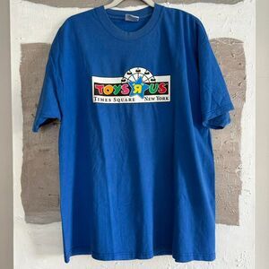 Vintage Toys R Us Times Square NYC shirt